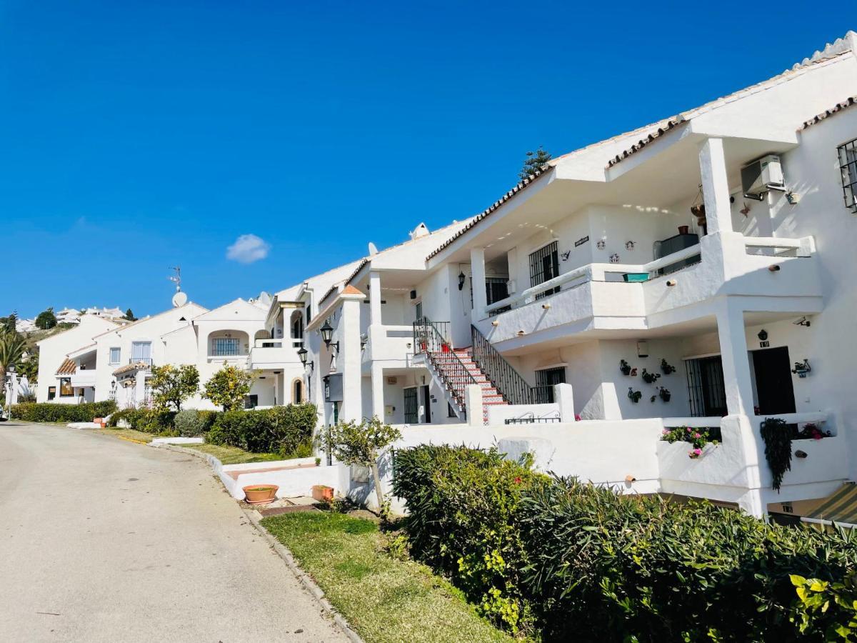 Riviera By The Beach 2 Bedroom Apartment Sitio de Calahonda Eksteriør bilde