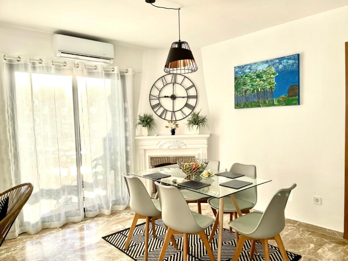 Riviera By The Beach 2 Bedroom Apartment Sitio de Calahonda Eksteriør bilde